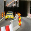 Wat is veiliger: een betonnen barrier of een vangrail?